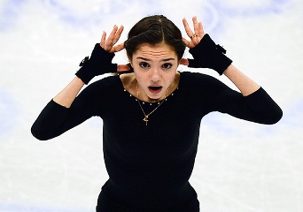 «Стоит ли гнаться за Евгенией Медведевой и просить, чтобы она носила фамилию отца – Бабасян?»