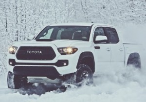 «Тойота» показала самый внедорожный пикап Tacoma