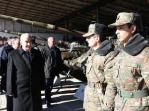 Спикер парламента Армении посетил одну из воинских частей Армии обороны Арцаха