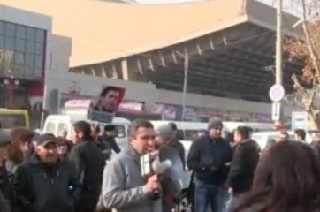 Суд рассмотрит ходатайства в связи с освобождением под залог Геворга Сафаряна