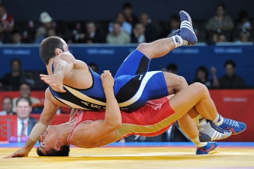 Армянские борцы привезут домой три бронзы