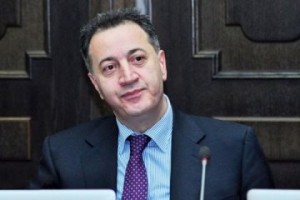 Министра экономики Армении ограбили в Брюсселе