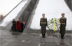 Министр иностранных дел Швеции посетила мемориальный комплекс Геноцида армян