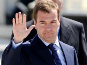 Медведев резко против наземной операции в Сирии