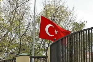 Треть граждан России считает, что отношения с Турцией нужно разорвать - опрос