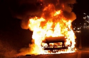 В Ереване взорвался автомобиль