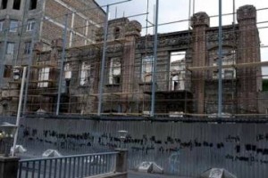 Дом Африкянов восстановят в Старом Ереване в приоритетном порядке