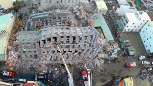 Число жертв землетрясения на Тайване увеличилось до 34 человек