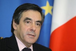 Экс-премьер Франции призвал срочно отменить санкции против России