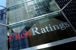 Агентство Fitch cнизило до «мусорного» кредитный рейтинг Азербайджана