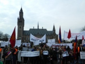 Акция протеста в связи с 28-й годовщиной резни армян в Сумгаите