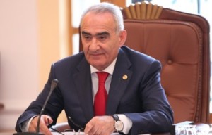 Председатель парламента Армении вышел на работу