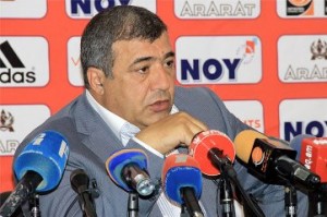 Президент ФФА: "Ноги Юры Мовсисяна и Роберта Арзуманяна не будет в сборной Армении"