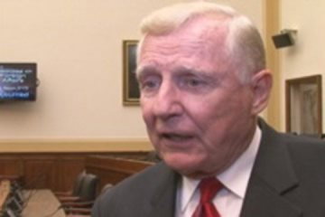 Лоббист алиевского режима бывший американский конгрессмен уже год не получает от Баку зарплату