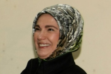 Жена Эрдогана назвала гаремы султанов школой жизни