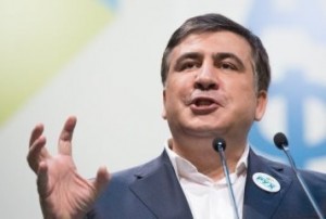 Саакашвили заправил штанину брюк в носок