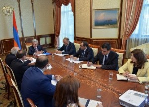 Президент Армении провел совещание по вопросам сотрудничества с Германий