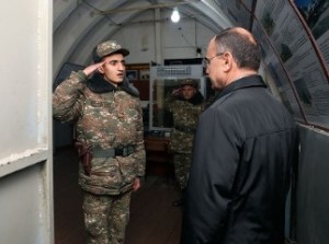 Глава Минобороны Армении посетил воинские части
