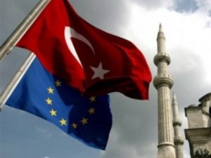 Шульц: Европарламент не будет упрощать процедуру по отмене виз для Турции