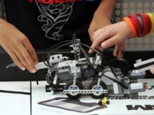 В 2016 году число школьных кружков робототехники в Армении доведут с 73 до 180
