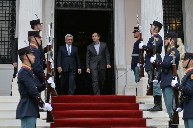Ципрас считает перспективным развитие трехстороннего сотрудничества Иран-Армения-Греция