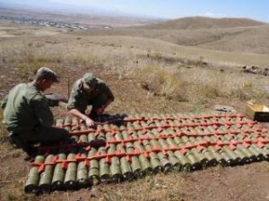 Военные инженеры ЮВО очистят от взрывоопасных предметов полигоны в горах Армении