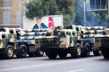 Азербайджан применил против Карабаха РСЗО «Смерч»