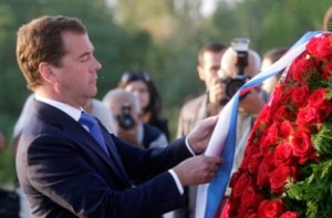 Медведева надо заставить попросить прощения у матерей погибших