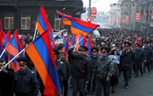Протестное шествие направилось к посольству России в Ереване
