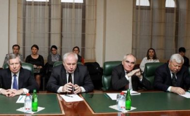 Посредники по Карабаху уже в Баку