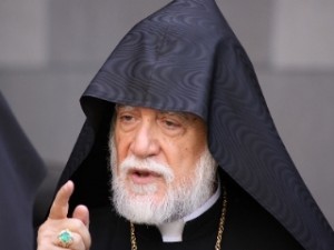 Католикос Киликийский выразил поддержку армии и народу Карабаха
