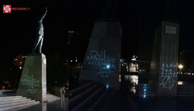 «С праздником рабов!»: Граффити на памятнике Гейдару Алиеву в Баку