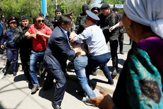 Казахские демонстрации и народные традиции в ЕАЭС