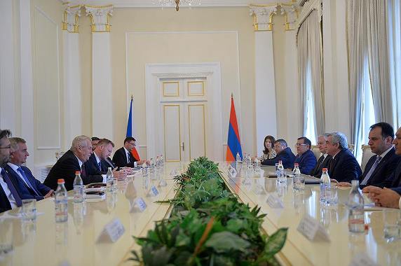 Серж Саргсян и Милош Земан присутствовали на церемонии открытия армяно-чешского бизнес-форума