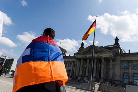 "Признание Германией Геноцида армян – это только начало": Le Monde
