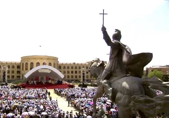 Обращение Католикоса Всех Армян во время совершенной Папой Римским Франциском литургии в Гюмри