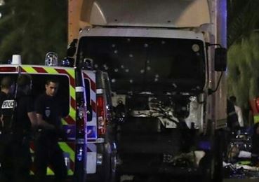 Теракт в Ницце: 60 погибших