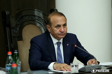 Премьер-министр Армении глубоко потрясен известием о теракте в Ницце