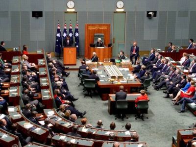 В парламенте Австралии либералы и лейбористы получают равное число мест