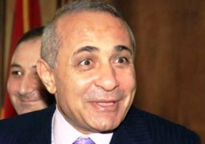 Премьер Армении собирается в Питер