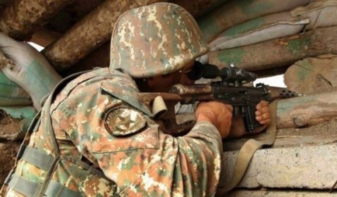 Азербайджан обстрелял линию соприкосновения с НКР на восточном и северном участках