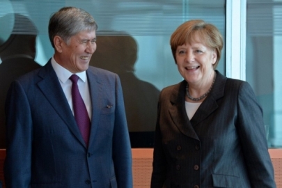 Атамбаев и Меркель обсудили Армению и Евросоюз