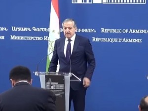 Глава МИД: Таджикистан выступает за урегулирование нагорно-карабахского конфликта исключительно мирным путем