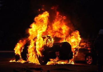«Сасна црер» подожгли еще одну полицейскую машину