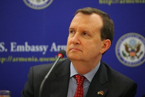 Посол США: Есть предложение по поводу механизмов расследования, представленное на рассмотрение сторон