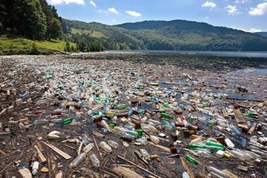 Национальный парк «Севан» покрывается мусором
