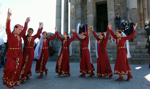 Армения отмечает Новый Год (Навасард)