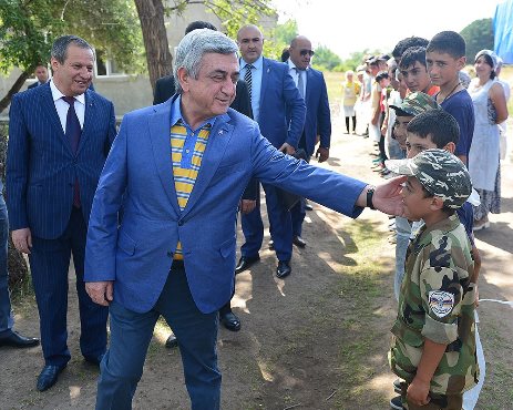 Президент очень высокого мнения о молодом поколении Армении