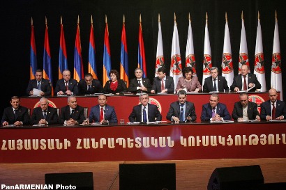 «Айкакан жаманак»: Когда же президент Армении объявит о серьезных реформах в политической системе страны?