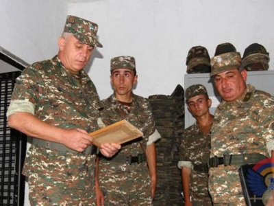 В одной из воинских частей Армии обороны НКР состоялось совещание